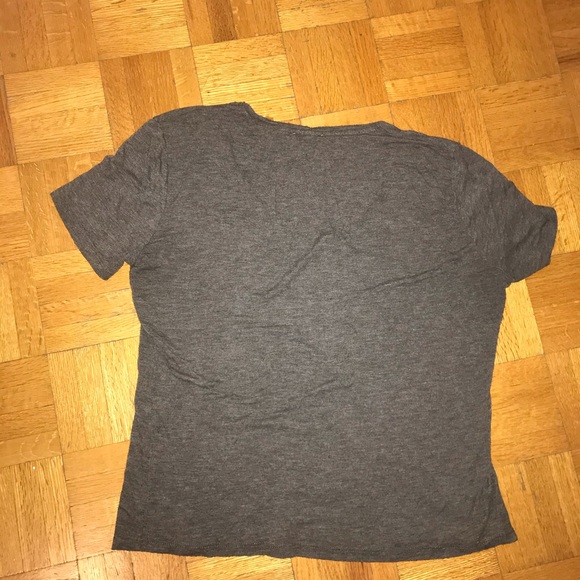 Loose grey t-shirt - Picture 2 of 2